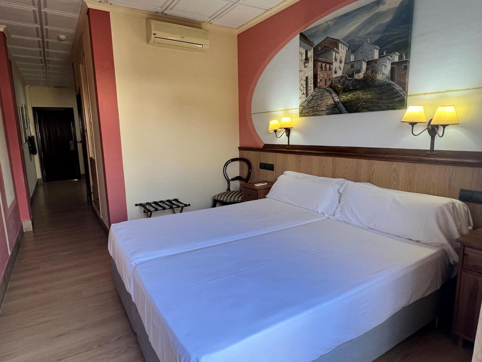 Hotel Pinomar Ель-Пуерто-де-Санта-Марія Екстер'єр фото
